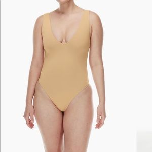 Aritzia Babaton Contour V-Neck Bodysuit Size L NWT